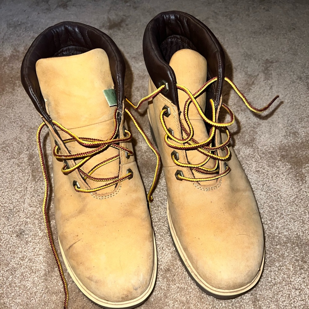 TIMBERLAND BOOTS